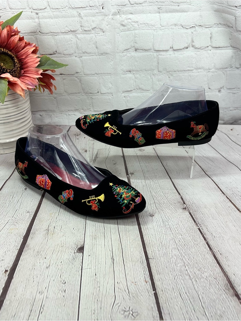 vtg Worthington Black Velvet Holiday Embroidered Flats women 9 Christmas festive
